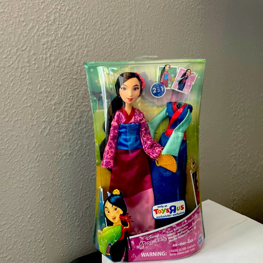Disney Princess Mulan Doll new - Vintage from Toys R US!